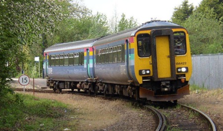 156422 leaves Sudbury, 02.May.05