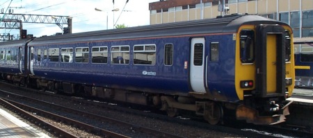 156429 at Manchester Piccadilly,  18.August.2006